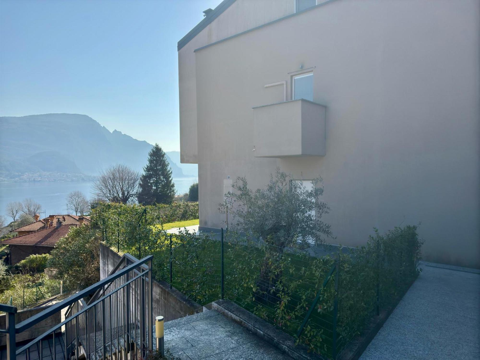Elda Apartment With Garden And Lake View Onno Exteriér fotografie