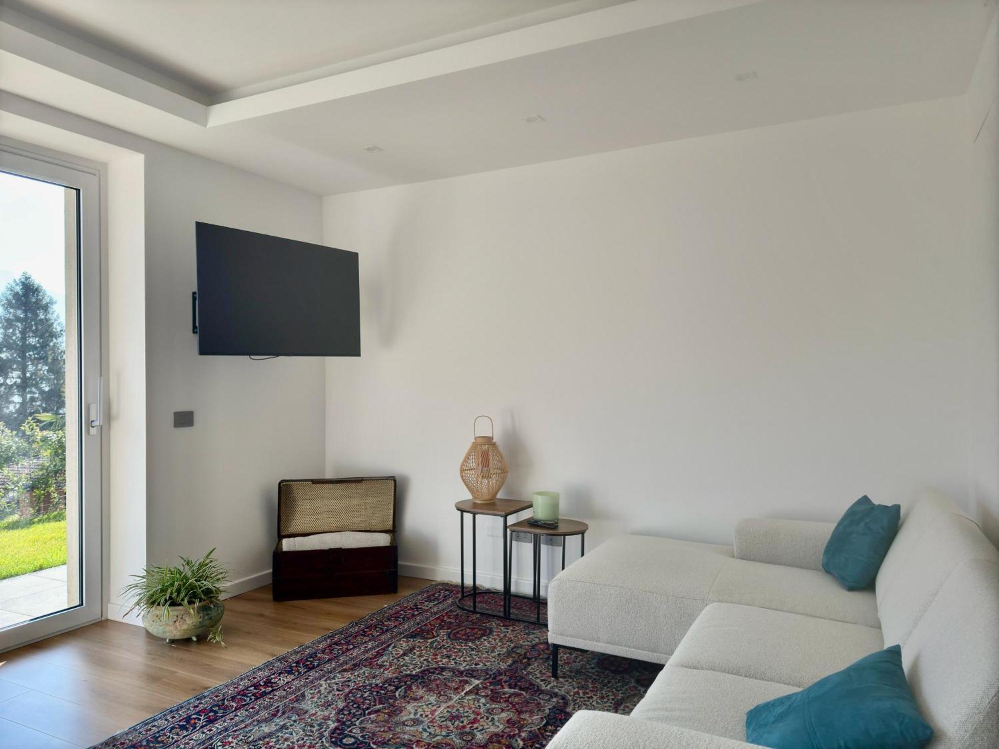 Elda Apartment With Garden And Lake View Onno Exteriér fotografie